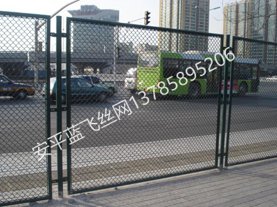 勾花护栏网-5.jpg